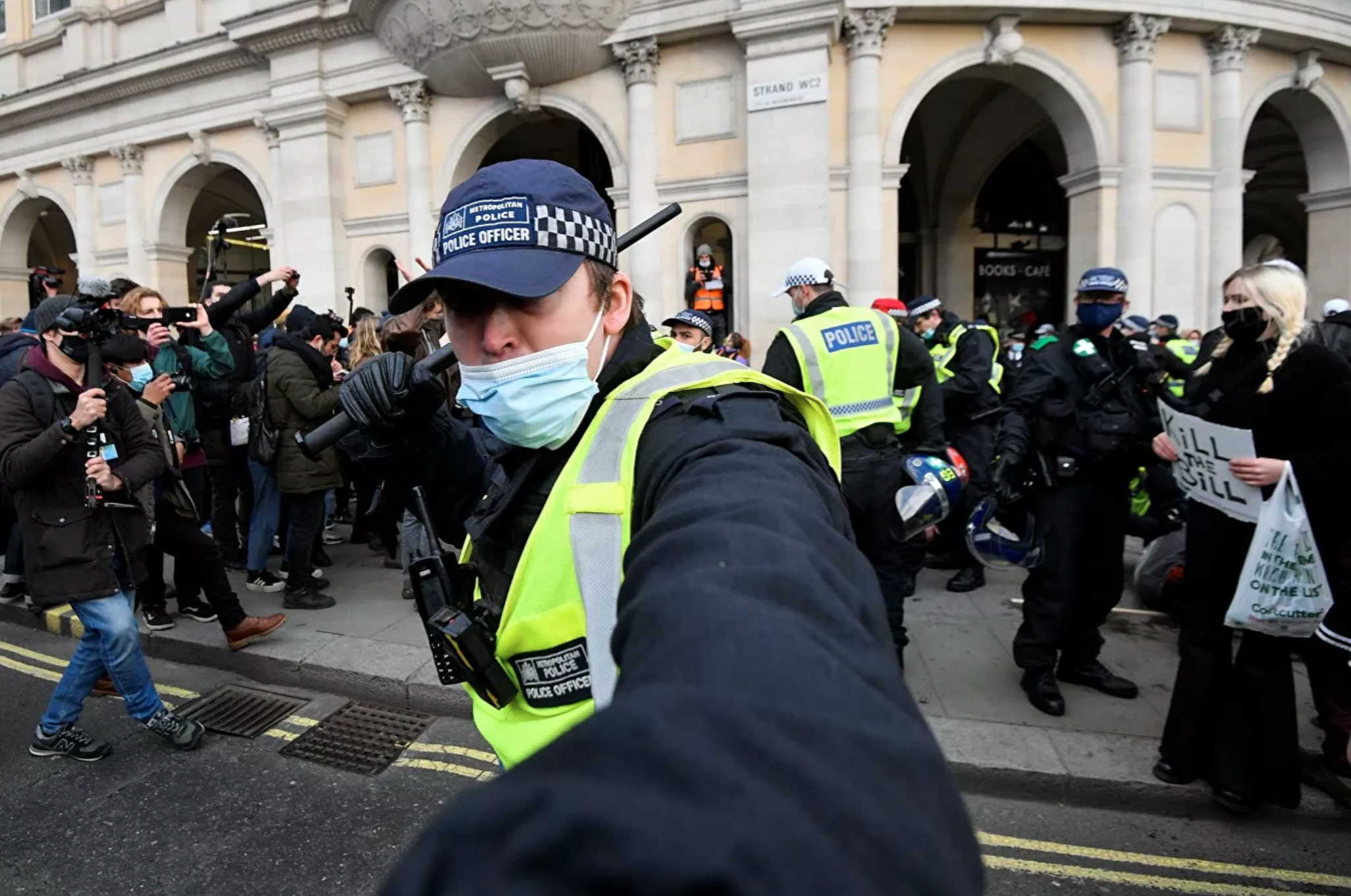 İngiltere'de 'protesto hakkını kısıtlayacak' yasa tasarısı protesto edildi