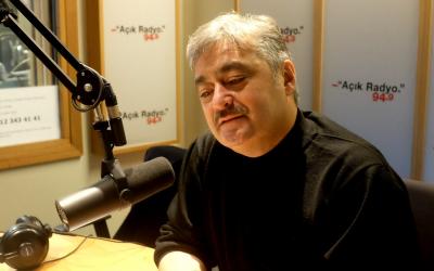 2017'deki Radyo Günleri'nde Ali Bilge, Açık Radyo stüdyolarında.