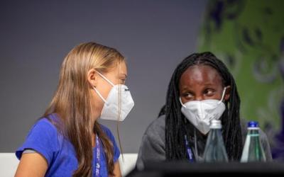 Ugandalı iklim adaleti aktivisti ve Rise Up Hareketi'nin kurucusu Nakate ve İsveçli iklim aktivisti ve Fridays for Future hareketinin kurucularından Greta Thunberg, dünya üzerindeki medya mensuplarına seslendi.
