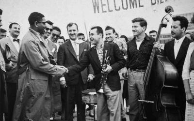 Maffy Falay'ın Dizzy Gillespie'yı 1956 yılında Ankara'da karşılaması