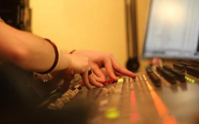 Açık Radyo’nun 1 Mayıs 2022’ye kadar devam edecek 54'üncü yayın dönemi başladı.