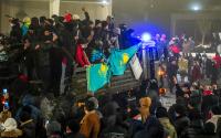 Kazakistan'daki protestolardan bir kare