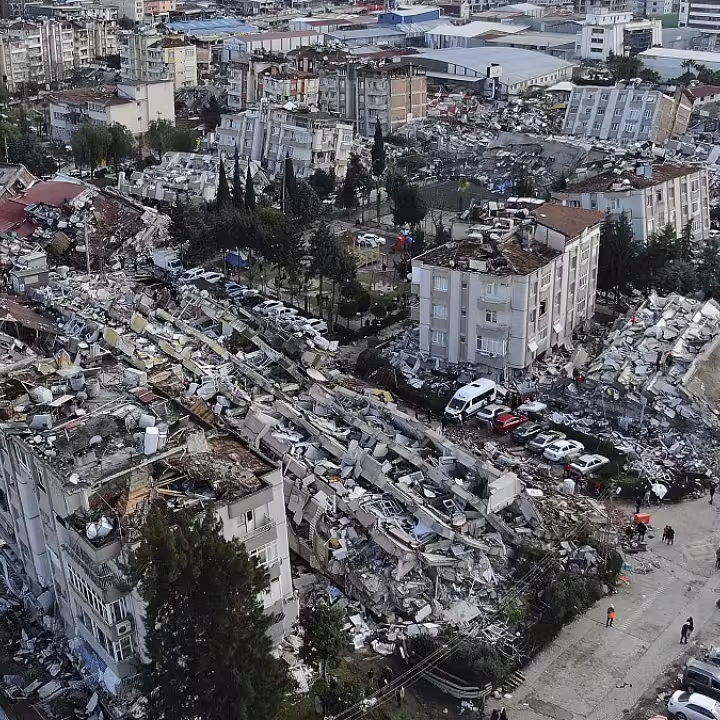 15 Aralık 2025: G&uuml;n&uuml;n S&ouml;z&uuml;