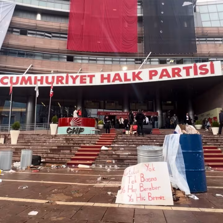 25 Mayıs 2026: G&uuml;n&uuml;n S&ouml;z&uuml;