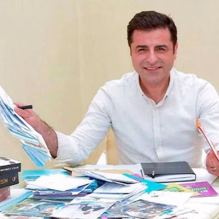 04 Kasım 2025: G&uuml;n&uuml;n S&ouml;z&uuml;