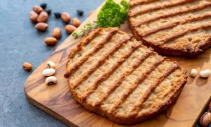 alternatif proteinden yapılan besin
