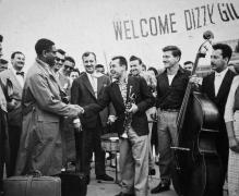 Maffy Falay'ın Dizzy Gillespie'yı 1956 yılında Ankara'da karşılaması