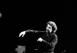 Yunan besteci Mikis Theodorakis hayata gözlerini yumdu