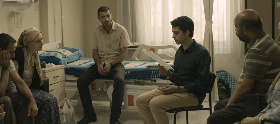 Selman Nacar'ın "İki Şafak Arasında" baştan sona plan sekanslardan oluşuyor.